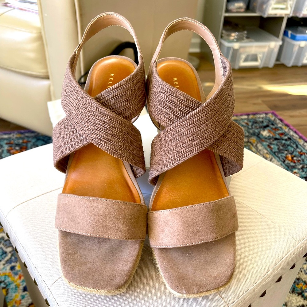 Kelly &Katie Women’s size 9-1/2m shoes platform heel 1”-3” sandal slip on